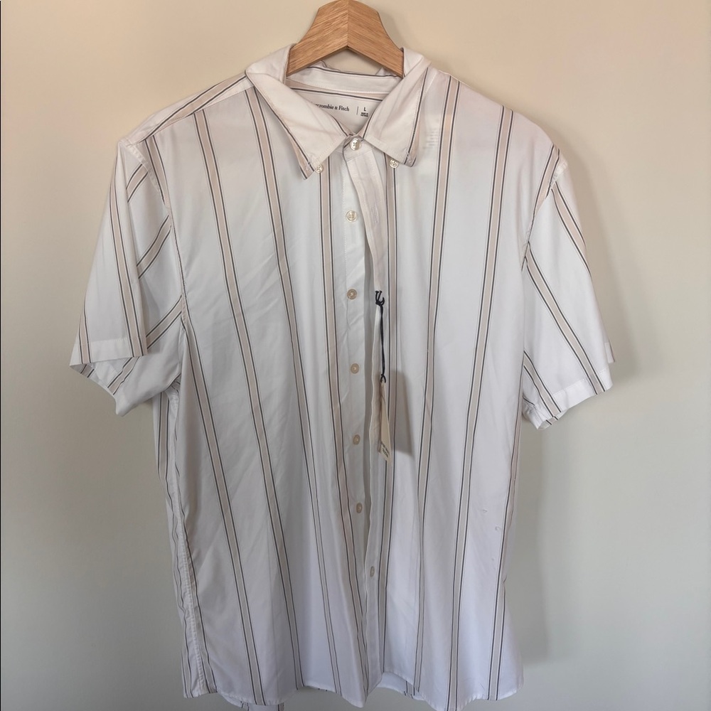Abercrombie Men’s Short Sleeve Button Up Retro